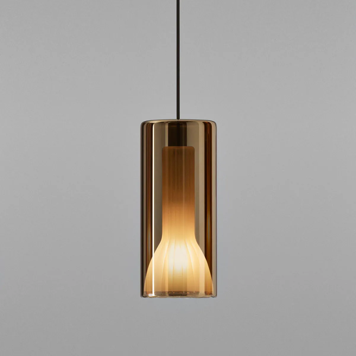 Lit 1912-22 Medium Pendelleuchte, Gold Glas