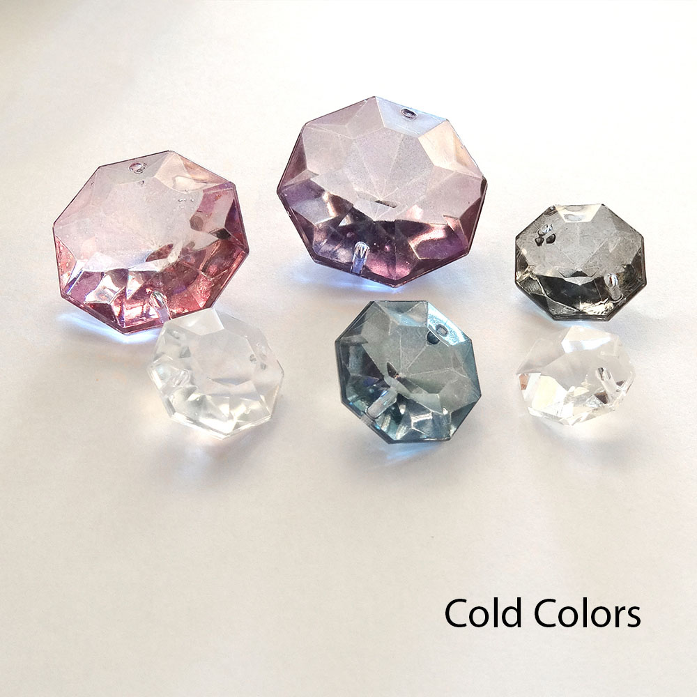 Masiero Olà S6 40 Pendelleuchte Pendelleuchten - zeitlos dekorativ aus Glas und Metall, Farbe Gold, für Esszimmer Masiero Olà PL8 OV 210 Deckenleuchte Deckenleuchten - exklusives Design aus Glas und Metall, Farbe Weiß, für moderne Interiors