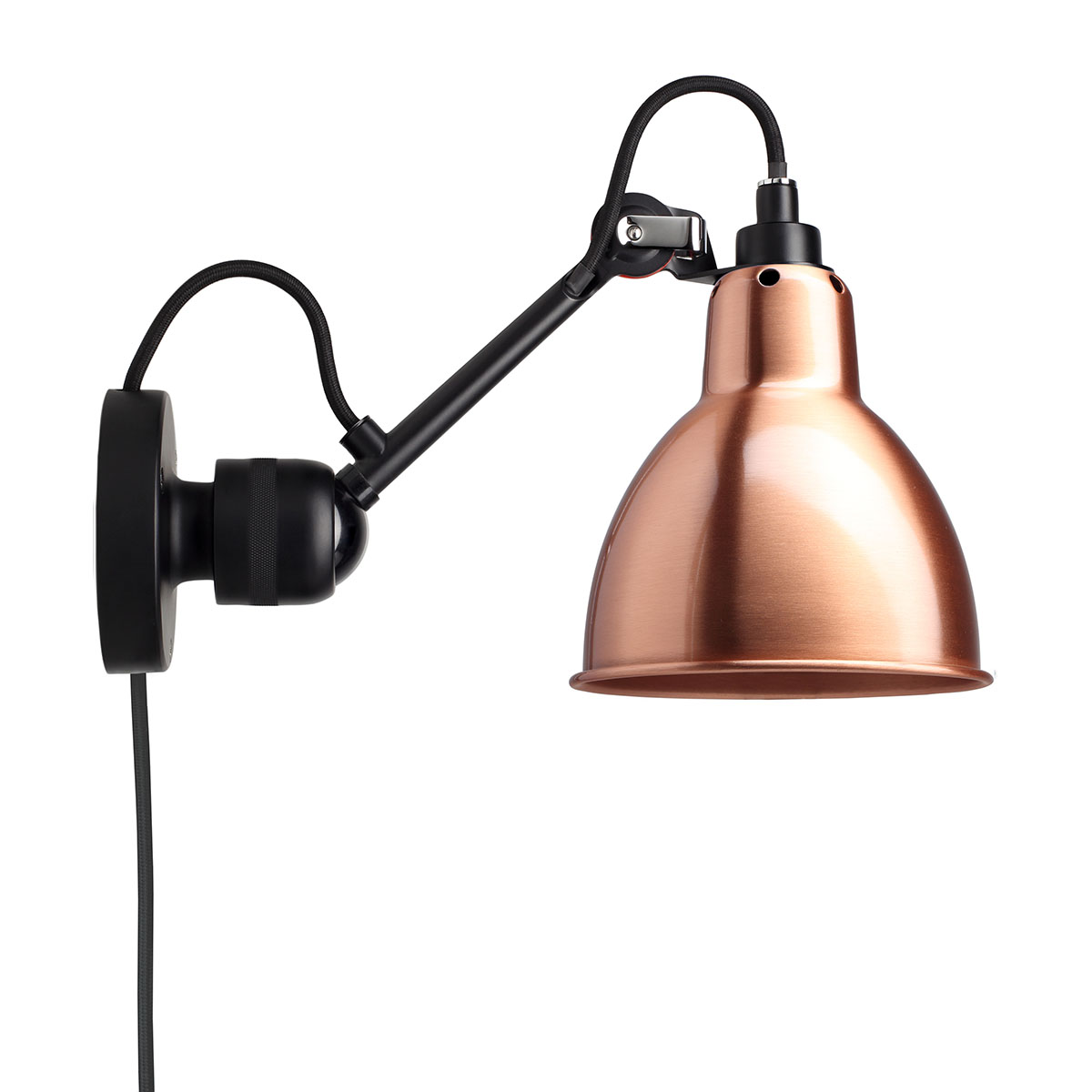 Lampe Gras N° 304 CA Wandleuchte, T: 15 cm Schwarz, Schirm Kupfer & Weiß Rund in Schwarz Kupfer – modernes Design des Herstellers DCW Editions passt perfekt in den Treppenaufgang