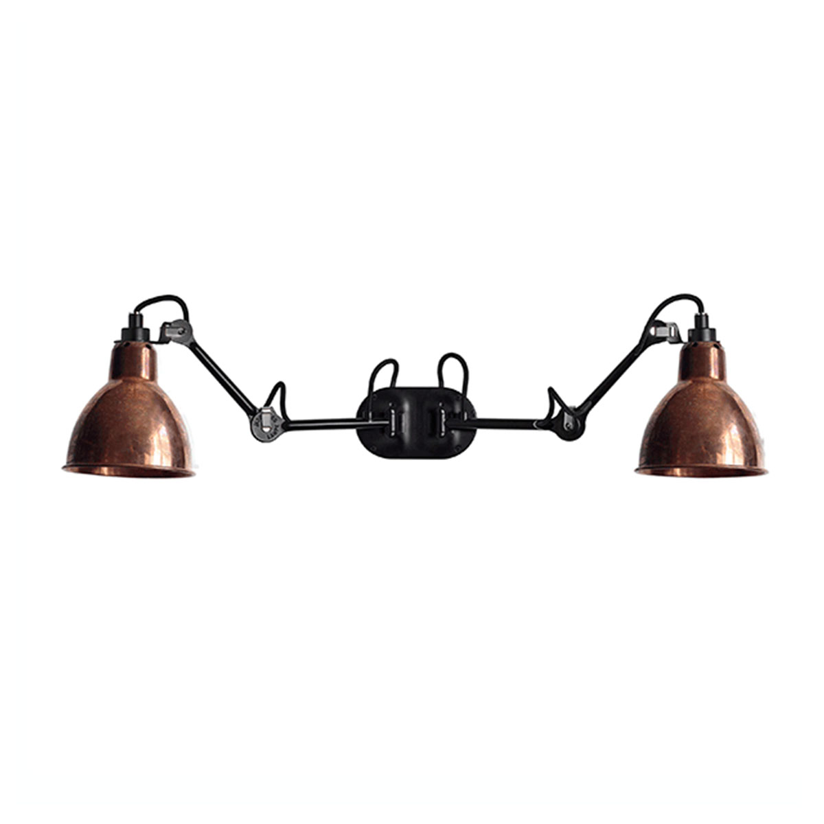 Lampe Gras N° 204 Double Wandleuchte Schwarz, Schirm Kupfer roh in Schwarz Kupfer – moderne Designerleuchte von DCW Editions passt perfekt in den Treppenaufgang