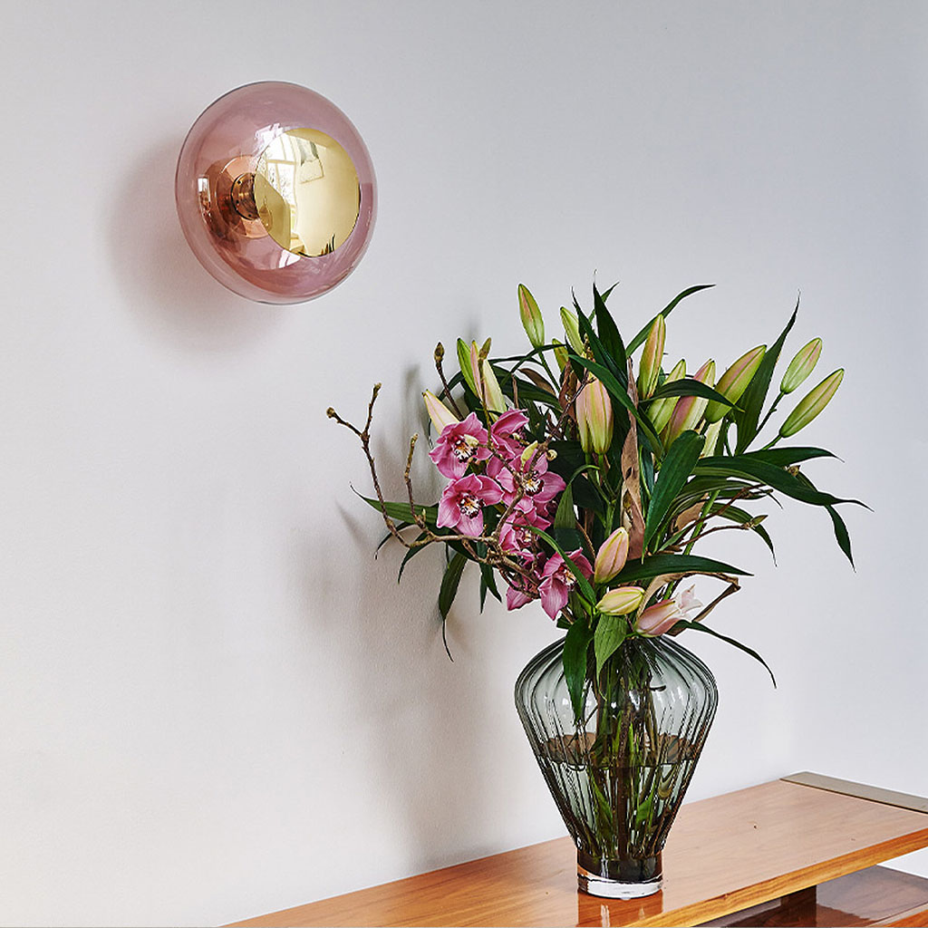 Ebb & Flow Horizon Wand-/ Deckenleuchte S Ø 21 cm Horizon Wand-/ Deckenleuchte S Ø 21 cm, Clear, Gold Clear Deckenleuchten – exklusive Designerlampe, stromsparend für Flur Ebb & Flow Horizon Wand-/ Deckenleuchte L Ø 36 cm Horizon Wand-/ Deckenleuchte L Ø 36 cm, Toast, Gold Toast Deckenleuchten – hochwertige Innenbeleuchtung, handgefertigt für Schlafzimmer