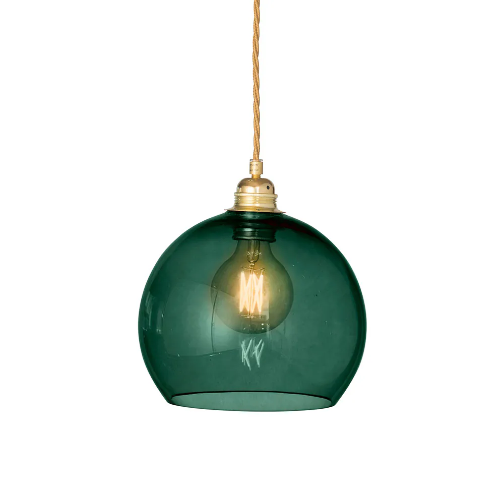 Ebb & Flow Rowan Pendelleuchte M Ø 22 cm Rowan Pendelleuchte M Ø 22 cm, Ivy Green, Gold Ivy Green Pendelleuchten – exklusive Designerlampe, handgefertigt für Wohnzimmer