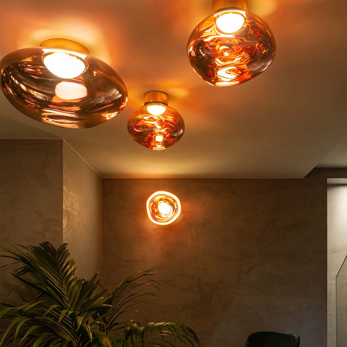 Tom Dixon Melt Surface LED Wandleuchte, Bronze, B: 50 cm, H: 50 cm