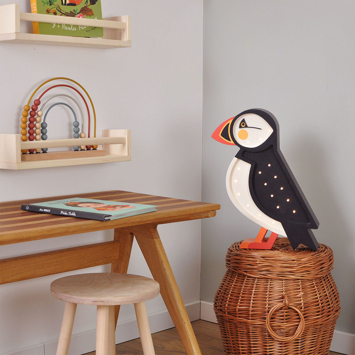 LED Kinderleuchte Papagei aus Holz, schwarz/ weiß, handgemacht