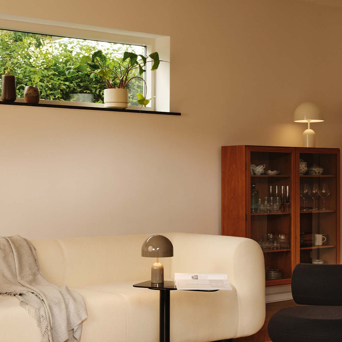 Tom Dixon Bell Portable Akku Tischleuchte, H: 28 cm, Baby Blau