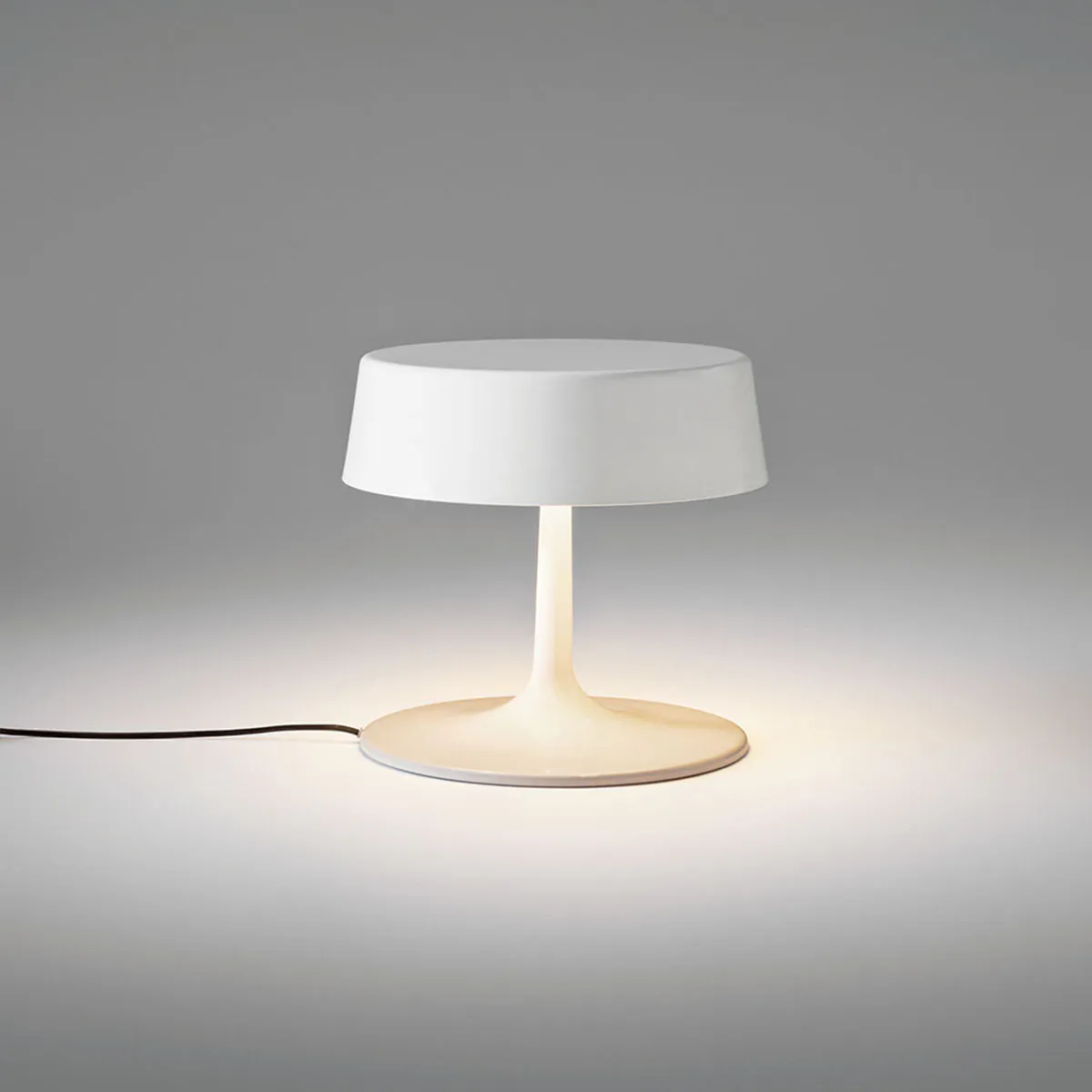 China 0308-01 Small Tischleuchte, Ø: 23 cm, H: 22,5 cm, Weiß China 0308-01 Small Tischleuchte, Ø: 23 cm, H: 22,5 cm, Weiß