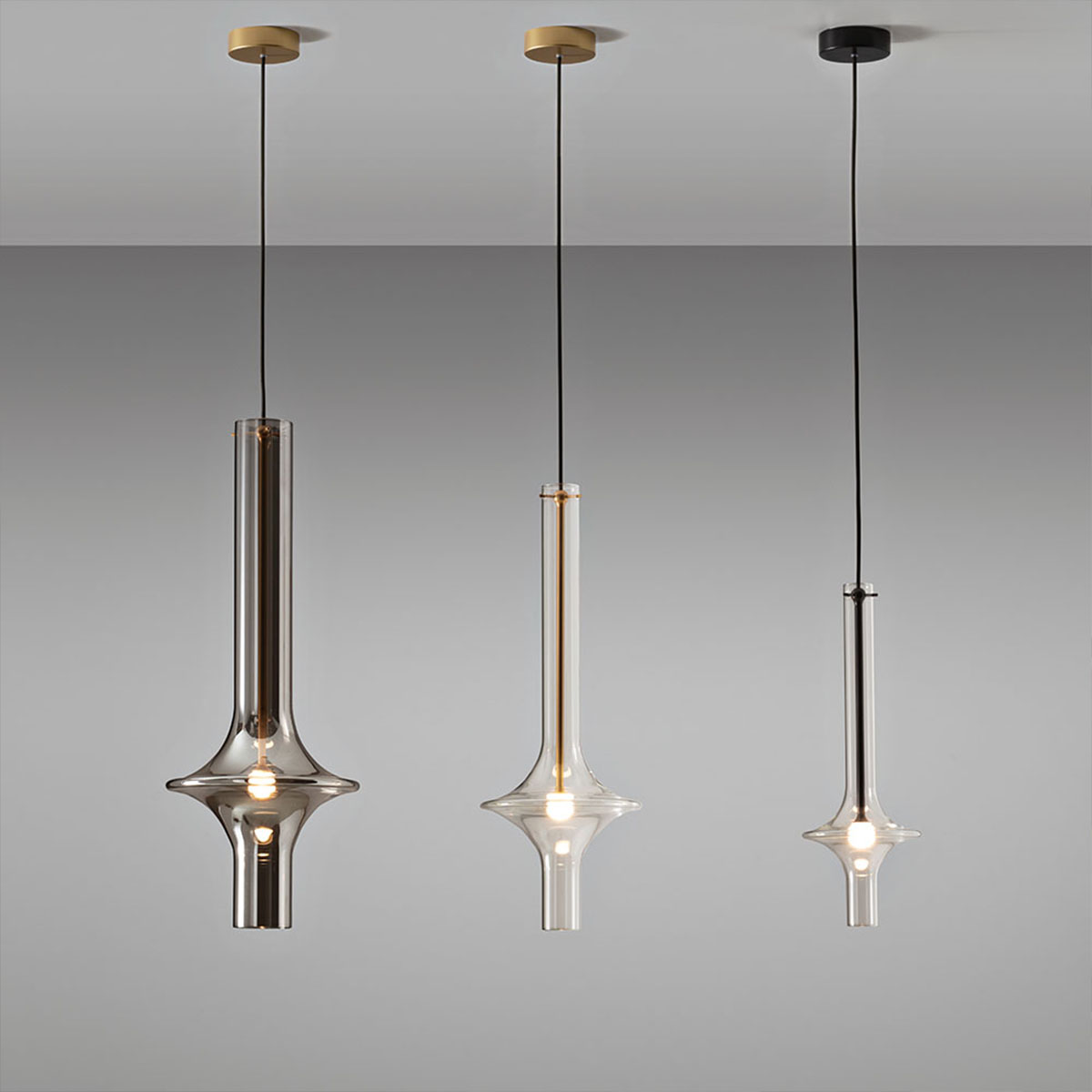 Penta Light Wonder 1504-20 Pendelleuchte Hängelampe – mundgeblasenes Glas in Schwarz,, angenehmer Lichtschein, macht sich hervorragend im Flur, ideal über Esstisch, Küche oder Wohnzimmer