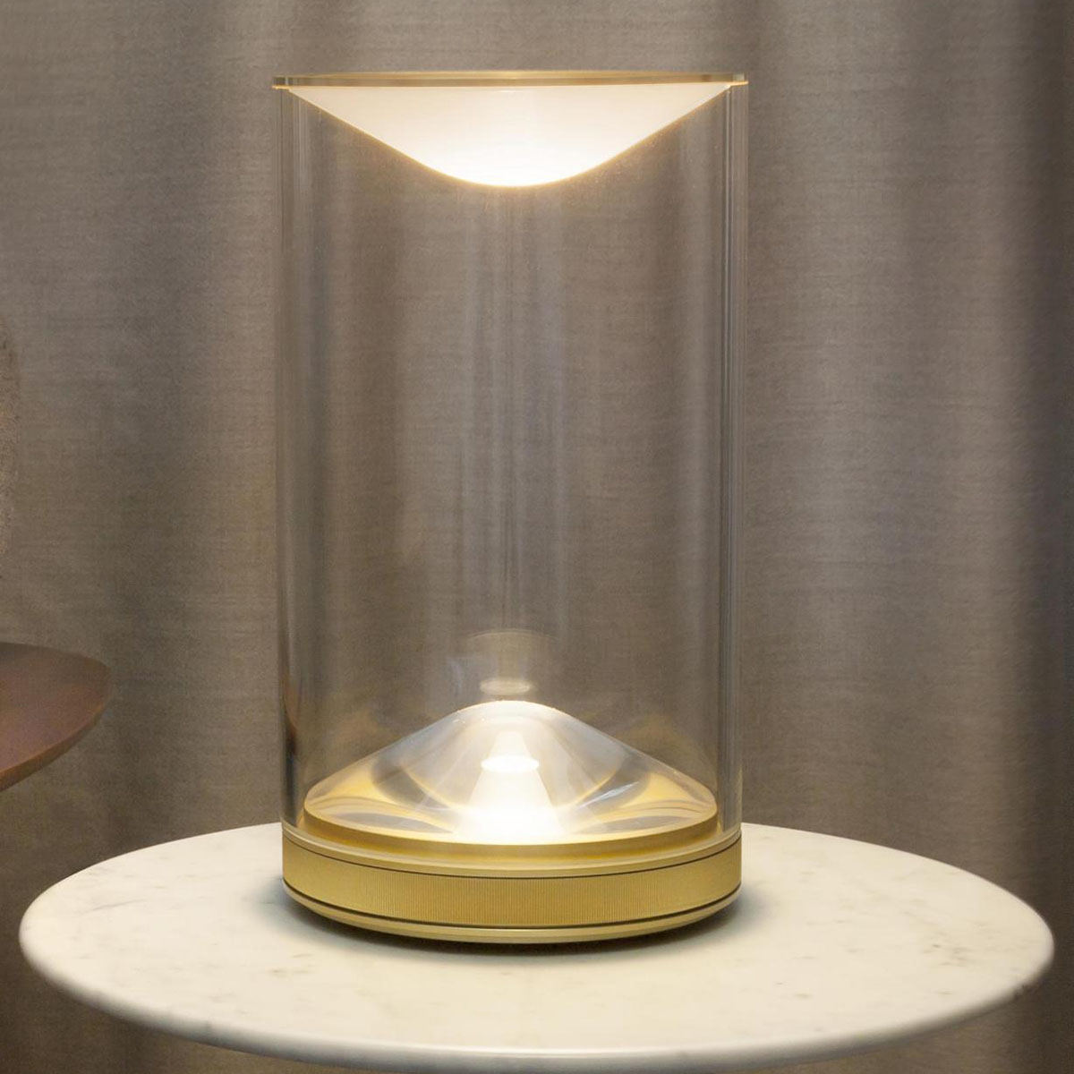 Eva Tischleuchte, Ø: 18 cm, Drehdimmer, Messing eloxiert, Extra-Warmweiß 2700K