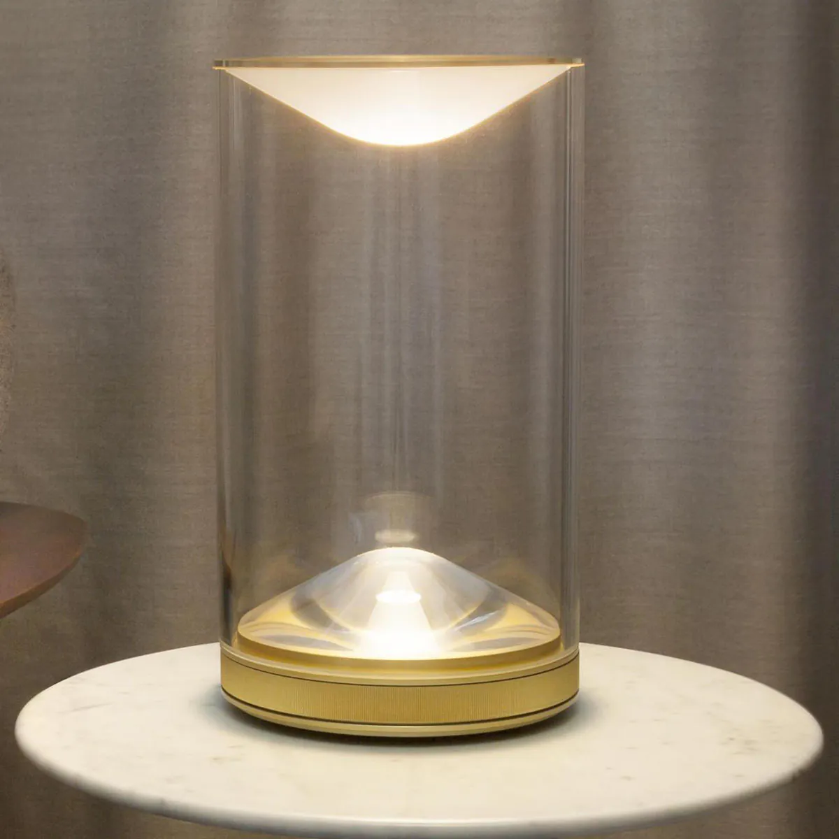 Eva Tischleuchte, Ø: 18 cm, Drehdimmer, Messing eloxiert, Extra-Warmweiß 2700K