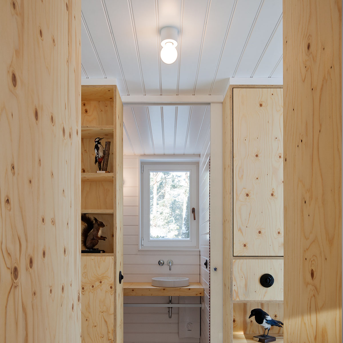 Mawa Eintopf Wand-/ Deckenleuchte, Ø: 8 cm Wandleuchte – aus Stahl in Weiß, dreh- und schwenkbar, präziser Lichtkegel, zeitlos elegantes Design, geeignet für Treppenhaus