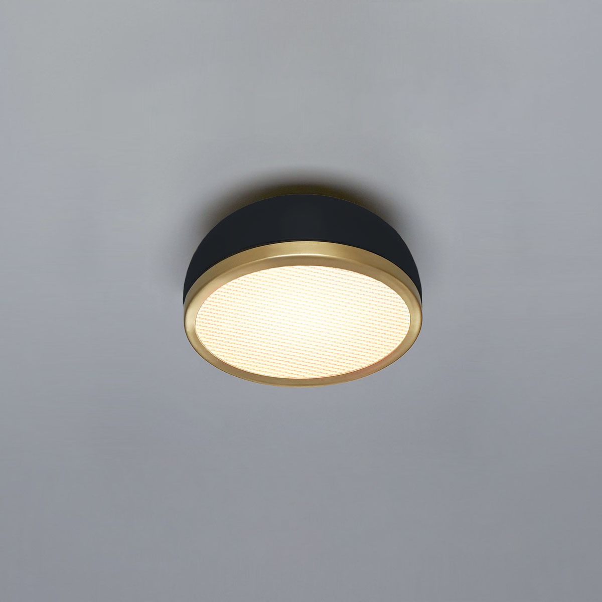 Molly 556.72 Wand-/ Deckenleuchte Ø: 20 cm, Schwarz, Messing - Ausstellungsstück