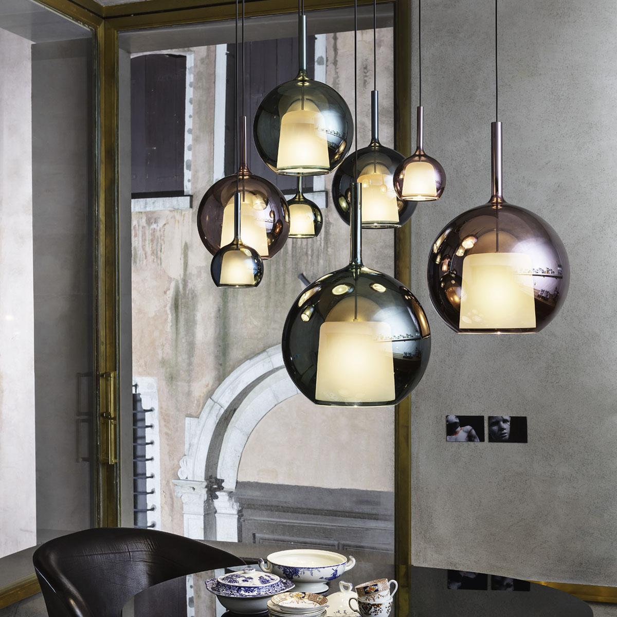 Glo 0811-21 Medium Pendelleuchte Ø: 25 cm, 4 Ever Glas, 2 m Glo 0811-20 Mini Pendelleuchte Ø: 13 cm, Bronze Glas, 4 m