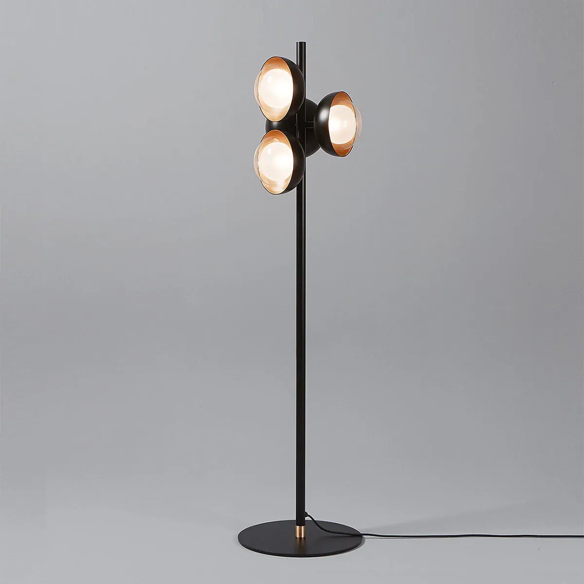 Muse 554.65 Stehleuchte 4-flammig, Schwarz & Kupfer, Dimmbar