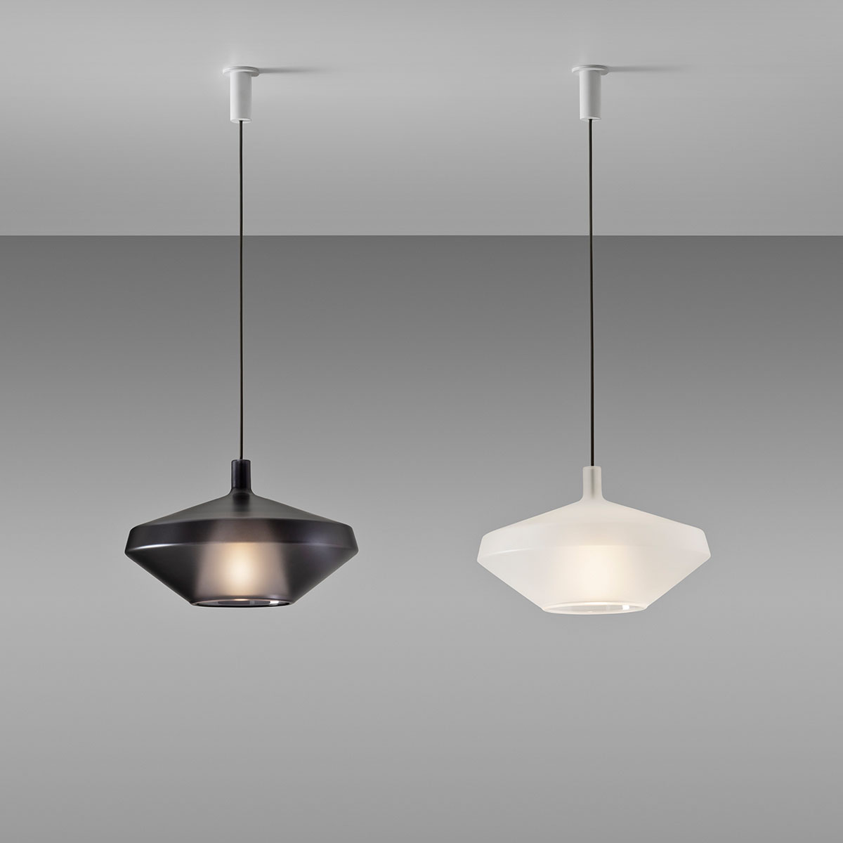 MoM 1602-21 Low Pendelleuchte Ø: 38 cm, Salbeigrün