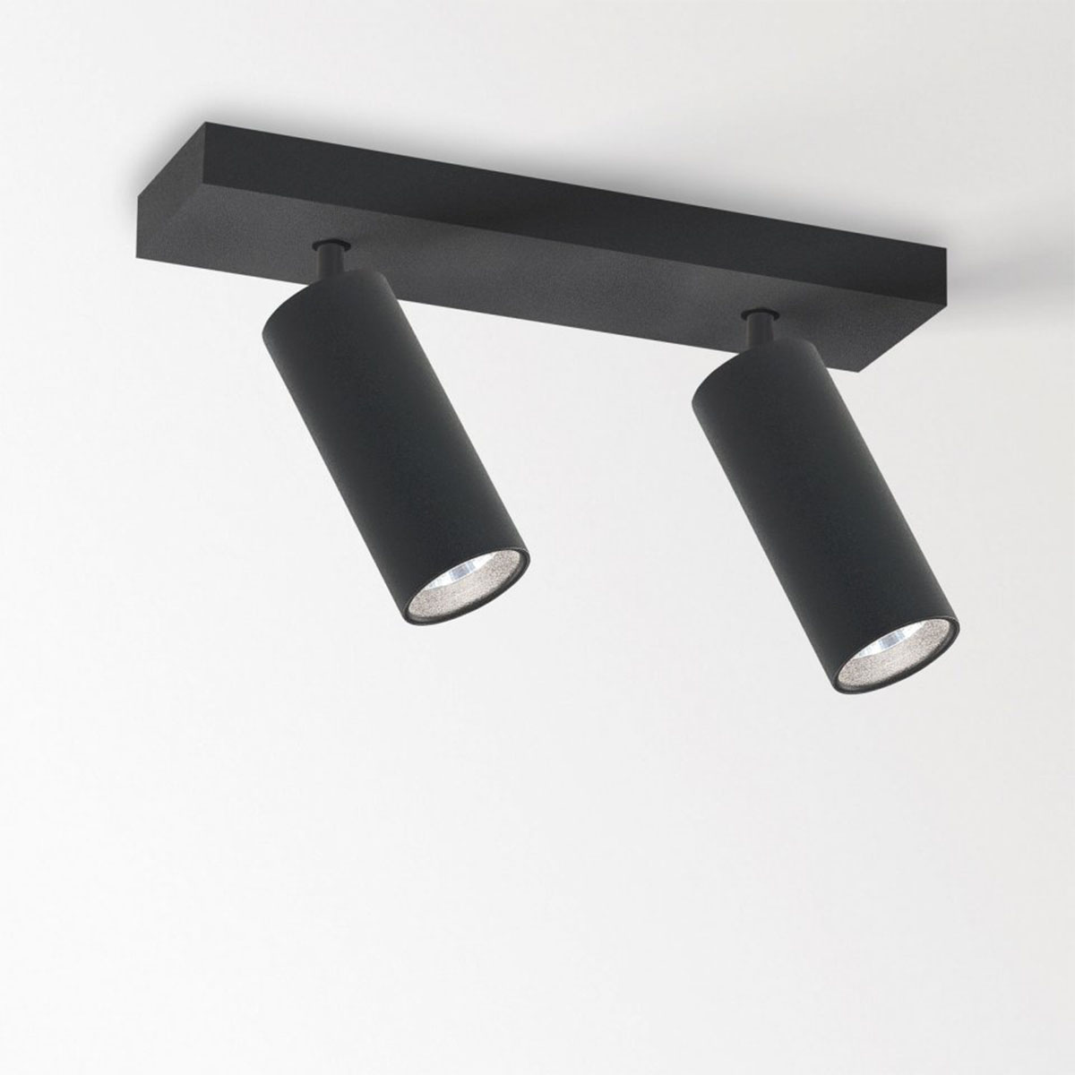 DeltaLight SPY 39 ON 2 93040 DIM8 Aufbaustrahler, Ø: 3,9 cm, L: 9,2 cm Schwarz, Warmweiß 3000K, 40° Schwarz Modern & neutral – exklusive für Flur schwenkbar & drehbar