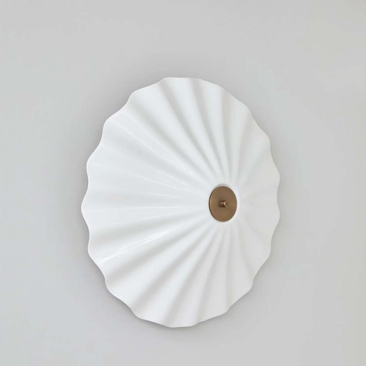 Original BTC Christie Wandleuchte, Ø: 47 cm, Messing antik