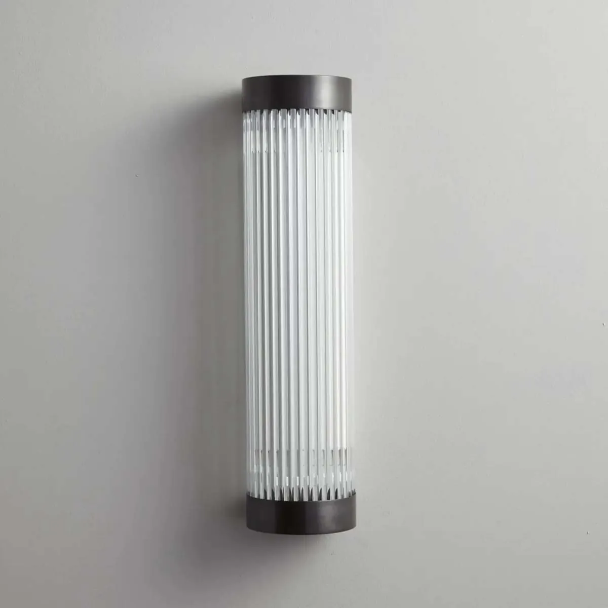 Narrow Pillar Light Wandleuchte, Patiniertes Messing, H: 40 cm