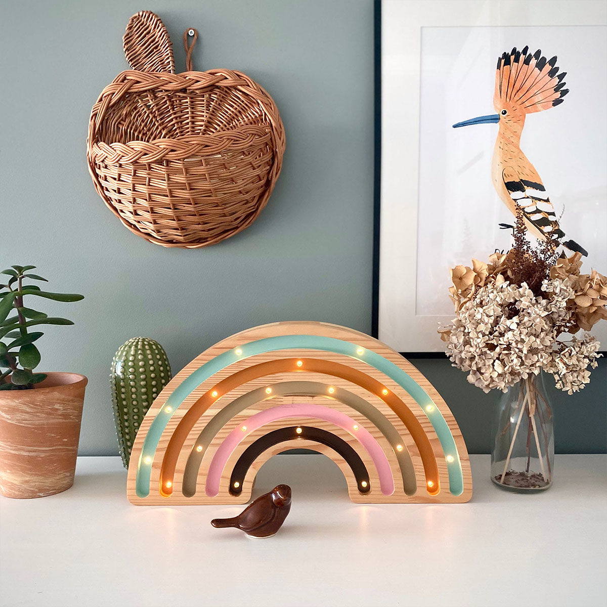 LED Kinderleuchte Regenbogen aus Holz, handgemacht