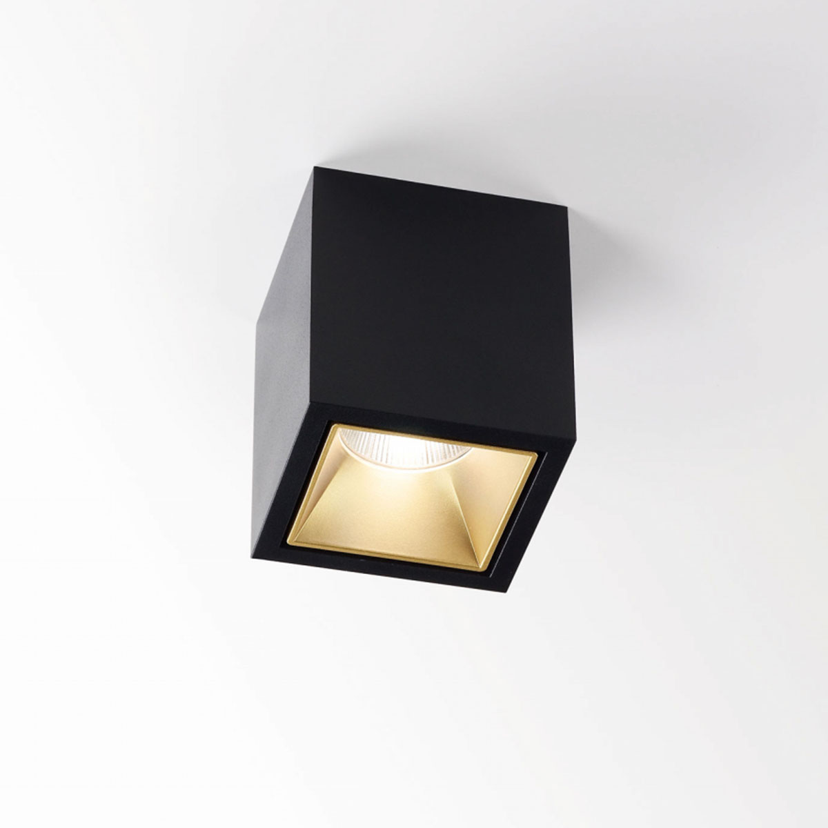 Boxy L+ LED 92733 DIM8 B-MMAT Aufbaustrahler, 2700K, Schwarz, Gold - Ausstellungsstück