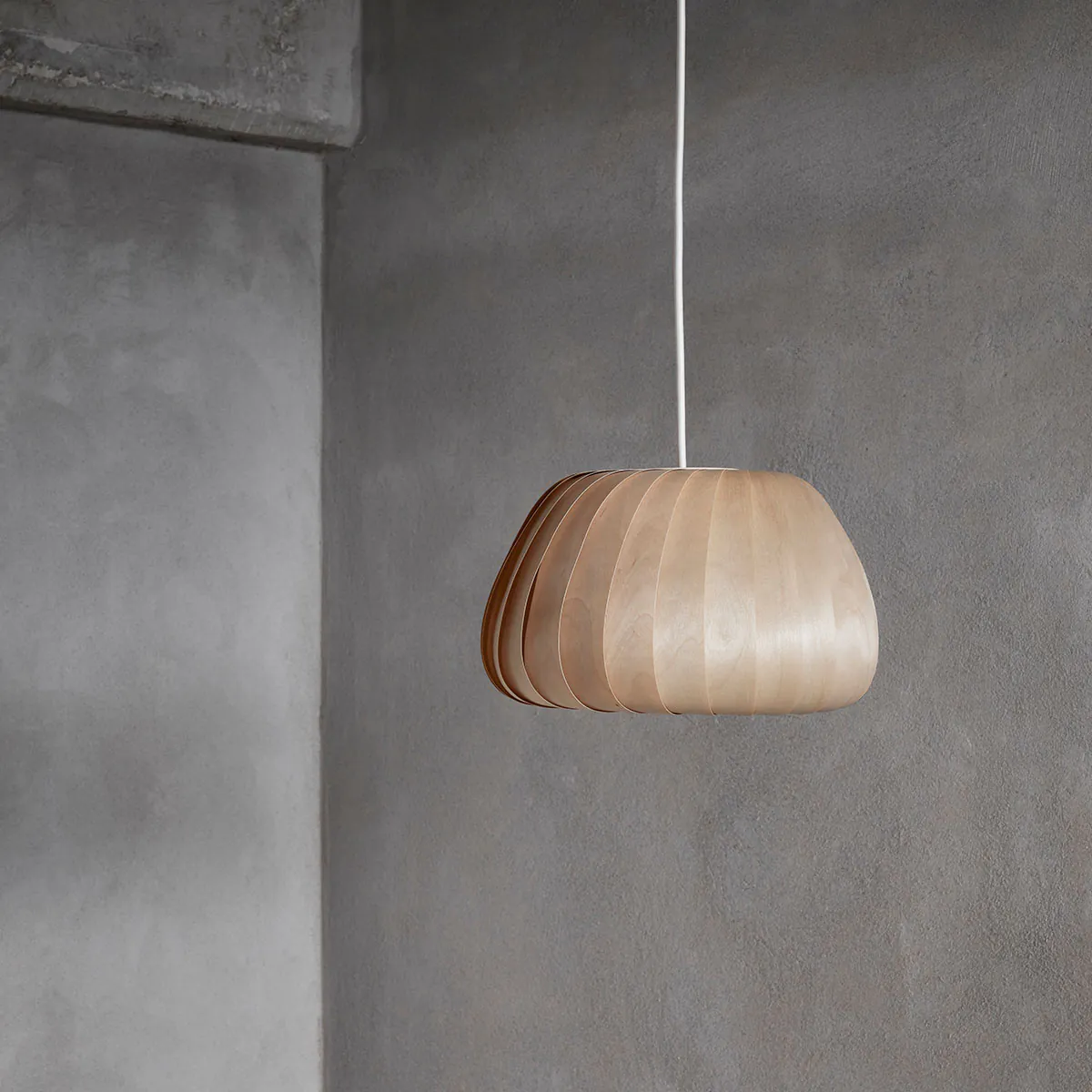 TR19 Pendelleuchte, Beschichtetes Papier, Ø: 53 cm, H: 26 cm