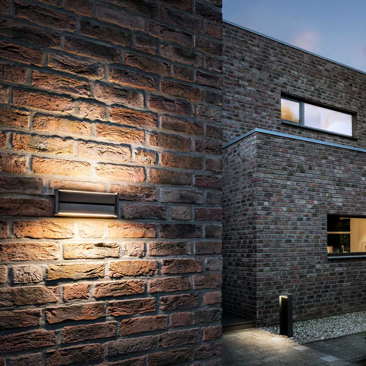 Rechteckige Wandleuchte für außen an der Wand befestigt