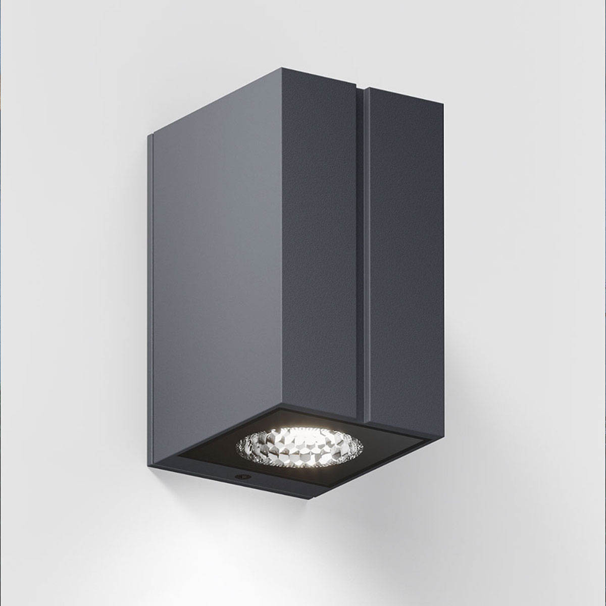 IP44.de cut one Wandleuchte, H: 11,5 cm, B: 6,5, Anthrazit Rechteckige Wandleuchte für außen in der Farbe anthrazit