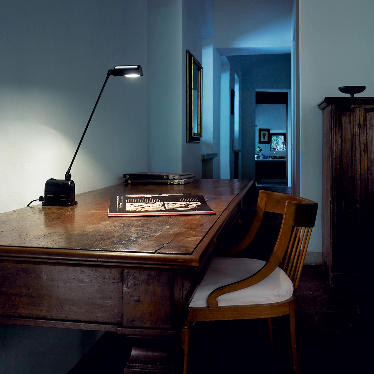 Daphinette LED Tischleuchte, H: 43 cm, Schwarz soft, Warmweiß 3000K Daphinette LED Tischleuchte, H: 43 cm, Nickel gebürstet, Extra-Warmweiß 2700K