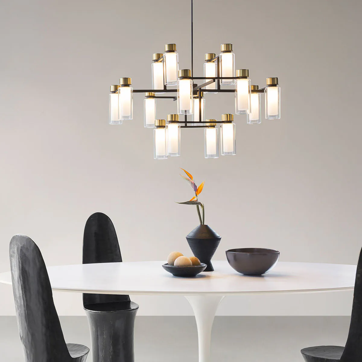 Osman 560.16 Pendelleuchte 16-flammig Ø: 90 cm, Schwarz Matt / Schwarz Chrom & Rauchglas