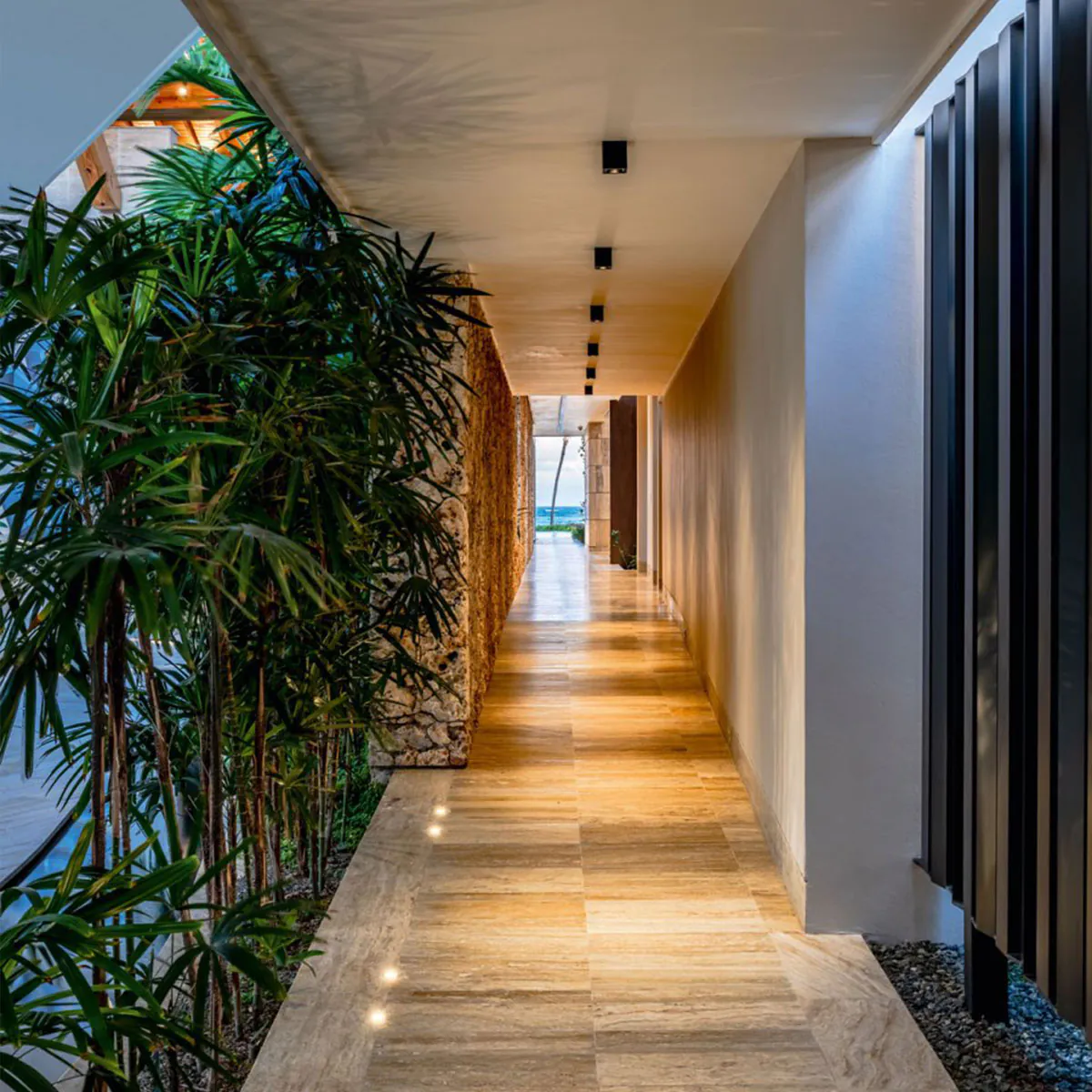 BOXY 2 L+ 93033 DIM8 Aufbaustrahler, L: 14,8 cm, B: 8 cm, IP 53, Weiß, Warmweiß 3000K