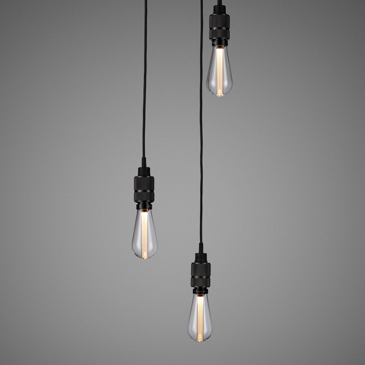 Buster + Punch Hooked 3.0 Pendelleuchte 3-flammig, 2 m, Nude, Smoked Bronze