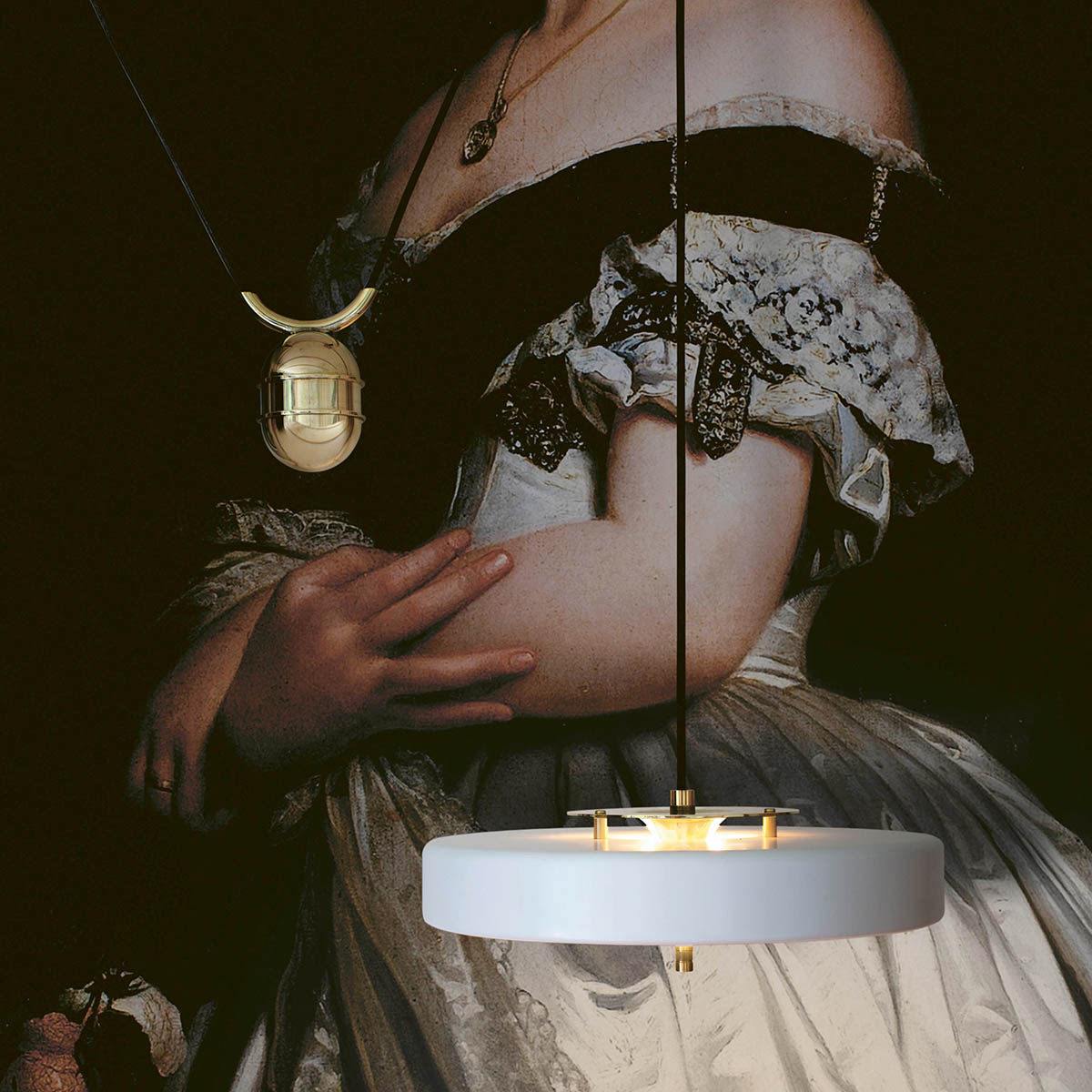 Luxusleuchten aus Großbritannien: Bert Frank Revolve Rise & Fall Pendelleuchte, Ø: 35 cm, Weiß, Messing poliert, Messing und gebürstetes Aluminium und Polycarbonat, exklusives britisches Design, blendfreies Licht, ikonische Revolve-Serie im Art Déco Stil