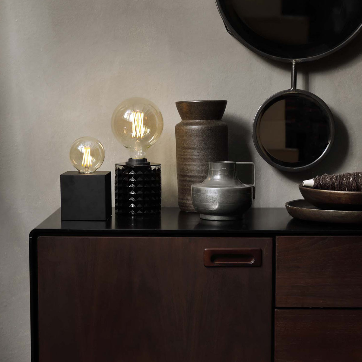 Globe LED Filament Lampe G80 4W E27 gold dimmbar