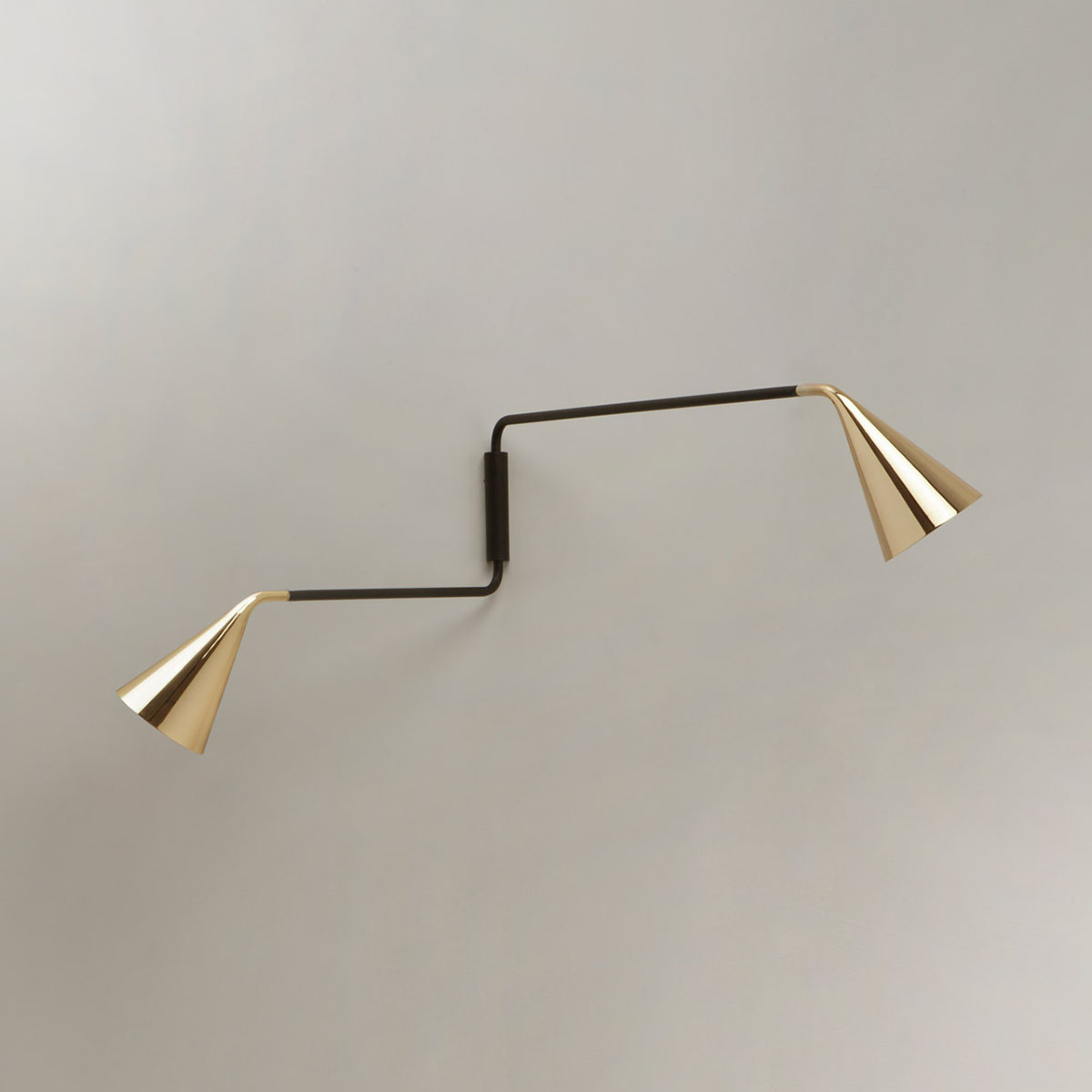 TOOY_Gordon_561_48_4 Italienisches Lichtdesign: TOOY Gordon 561.48 Wandleuchte 2-flammig, Schwarz Matt & Schwarz Chrom – modernes, dekoratives Design